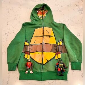 Teenage Mutant Ninja Turtles Hoodie And Figures Bundle Kids Size Medium (10-12)‎